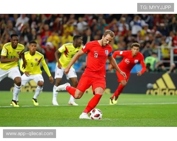 欧冠:尤文3-2客胜博德闪耀,戴维补时阶段攻入制胜球 欧冠:尤文3-2客胜博德闪耀,戴维补时阶段攻入制胜球